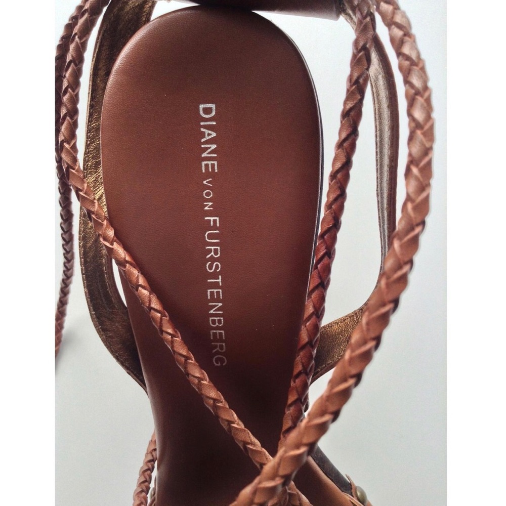 DIANE VON FURSTENBERG LEATHER WEDGE SANDALS - Picture 5 of 6